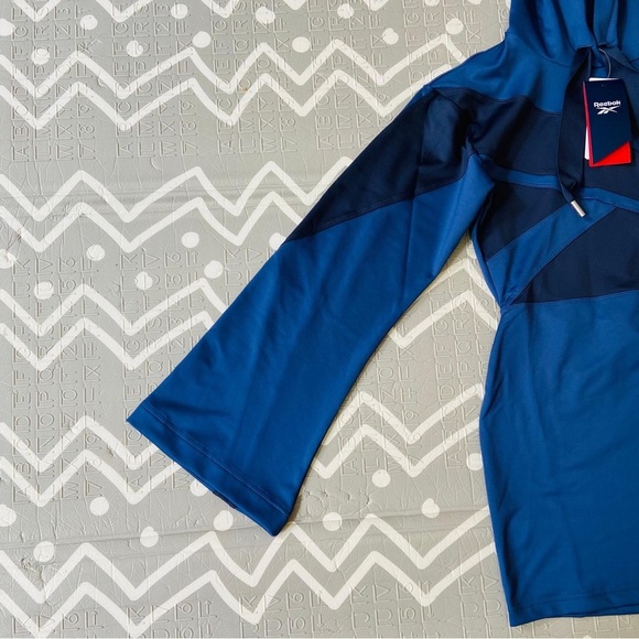 Reebok special edition unreleased tight miniskirt tennis hoodie dress - Picture 3 of 7
